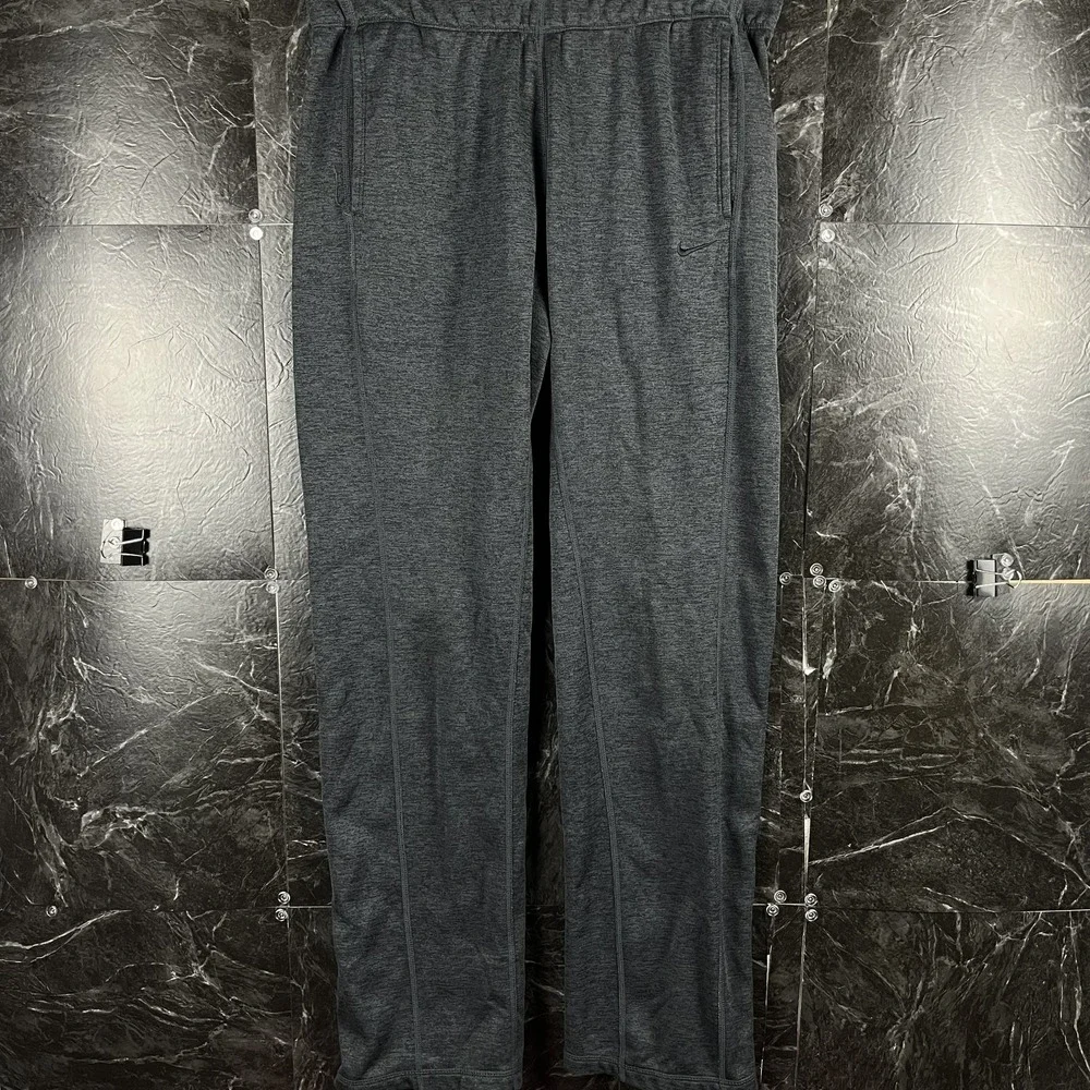 Nike Men's Grey Therma-Fit Track Pants Small